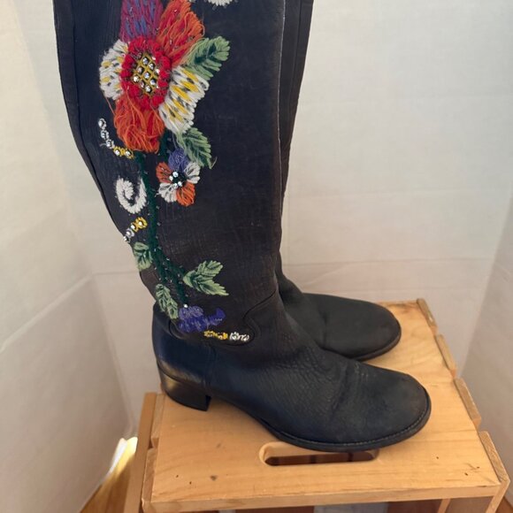 Miu Miu IT 38 US 9 Brown Leather Floral Embroidered Riding Boots - with flaws - Picture 8 of 16